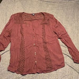 Lace detail maroon button up